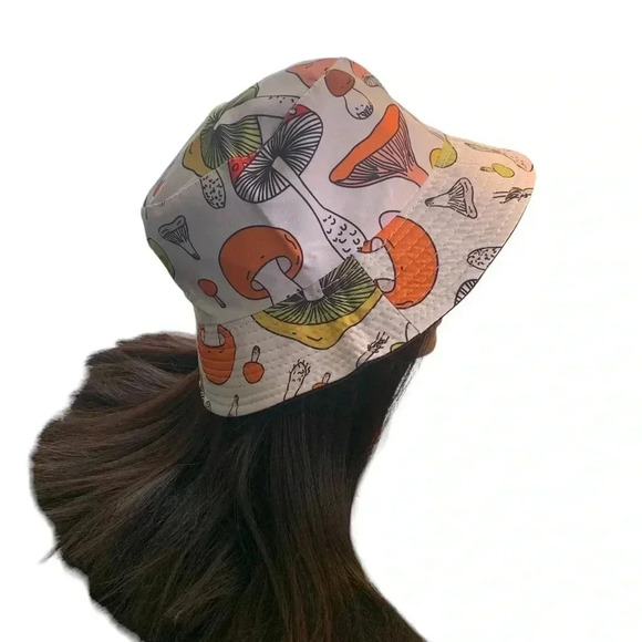 Boutique Handcrafted Fungi Whimsical Large Mushroom Print Trendy Bucket Hat OSFM - Picture 3 of 8